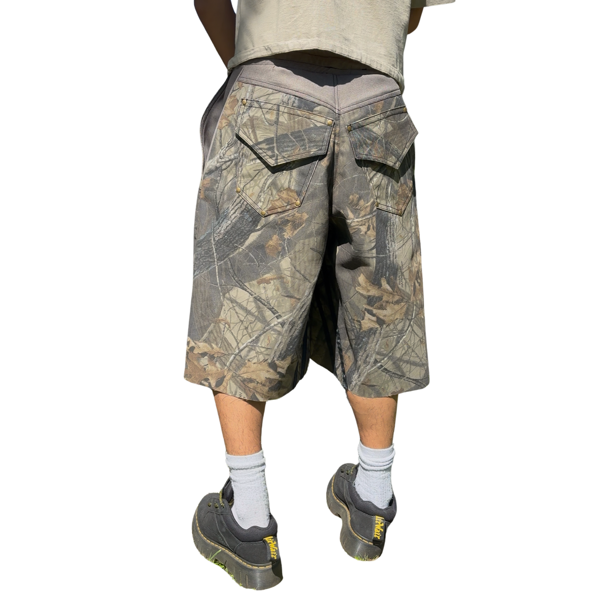 CAMO DOUBLE KNEE SHORTS
