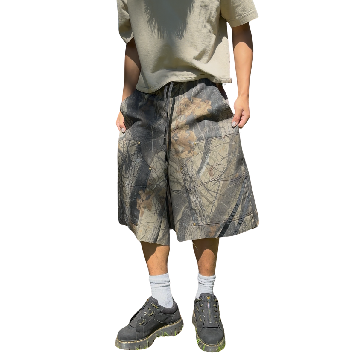 CAMO DOUBLE KNEE SHORTS